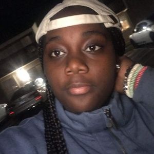 Meet your Posher, Honasty